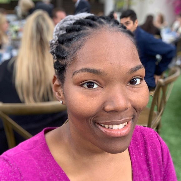 Meet your Posher, Shawna - Picture 1 of 1